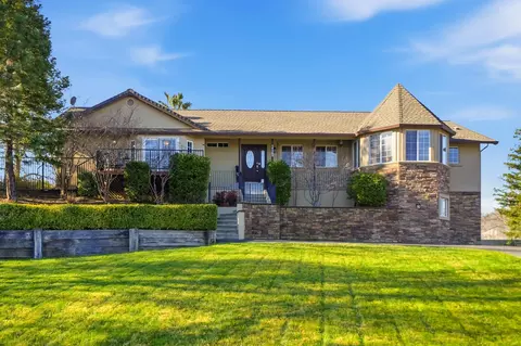 14385 Del Oro Ct, Red Bluff, CA 96080