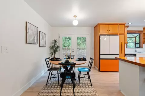 Dining - 7265 Dilley Ln, Redding, CA 96002 photo 2 of 2