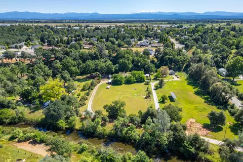 View/Area - 7265 Dilley Ln, Redding, CA 96002 photo 7 of 8