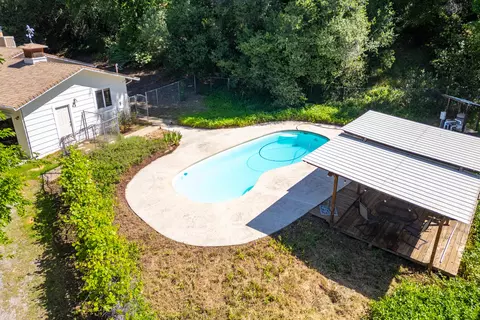 Exterior - 7265 Dilley Ln, Redding, CA 96002 photo 7 of 39