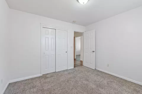 Bedroom - 1355 Bully Choop Trl, Redding, CA 96003 photo 3 of 5
