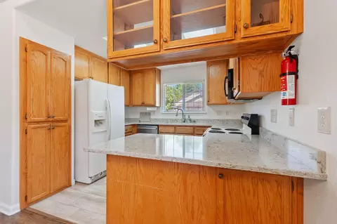 Kitchen - 1355 Bully Choop Trl, Redding, CA 96003 photo 2 of 3