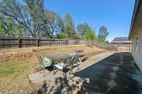 Exterior - 16834 Winchell Dr, Redding, CA 96003 photo 2 of 6