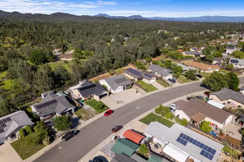 View/Area - 16834 Winchell Dr, Redding, CA 96003 photo 3 of 8