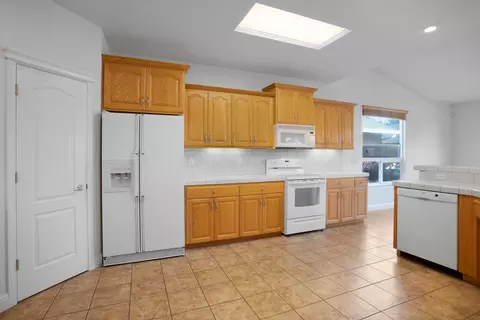 Kitchen - 655 Mammoth Path, Redding, CA 96003 photo 3 of 3