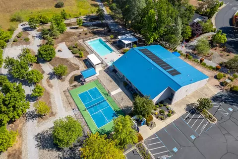 View/Area - 655 Mammoth Path, Redding, CA 96003 photo 2 of 3