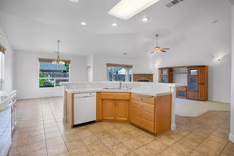 Kitchen - 655 Mammoth Path, Redding, CA 96003 photo 1 of 3