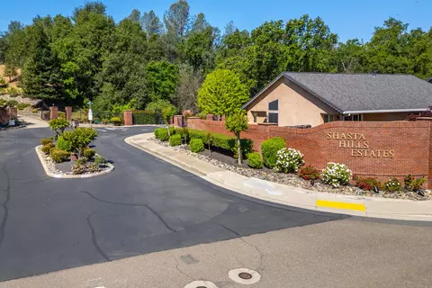 View/Area - 655 Mammoth Path, Redding, CA 96003 photo 1 of 3