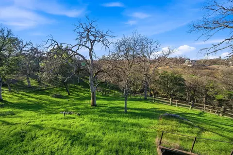Exterior - 14435 Del Oro Ct, Red Bluff, CA 96080 photo 5 of 5