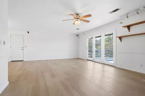 Living - 14435 Del Oro Ct, Red Bluff, CA 96080 photo 1 of 5