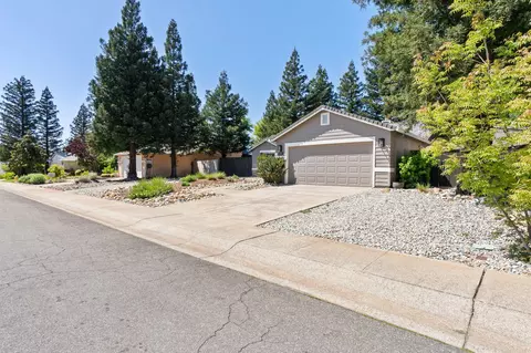 Exterior - 2178 Hemingway St, Redding, CA 96003 photo 15 of 15
