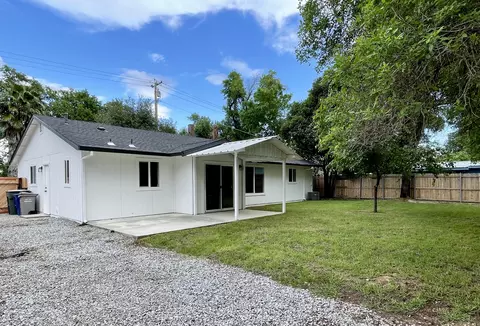 Exterior - 5370 Cedars Rd, Redding, CA 96001 photo 2 of 4