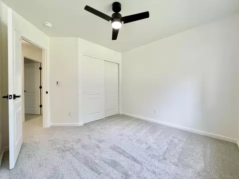 Bedroom - 5370 Cedars Rd, Redding, CA 96001 photo 7 of 7