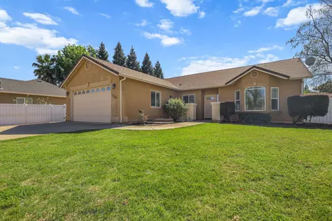 Exterior - 2341 Suzette Ave, Redding, CA 96002 photo 3 of 8
