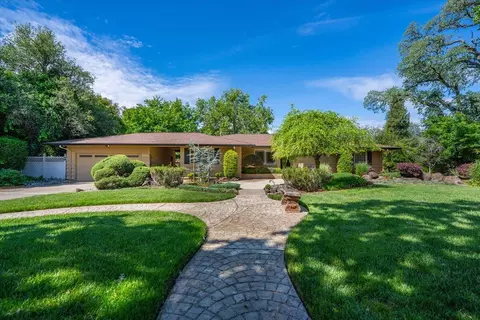 Exterior - 7038 Riata Dr, Redding, CA 96002 photo 13 of 13