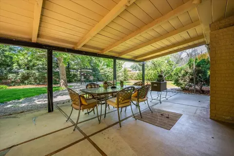 Exterior - 7038 Riata Dr, Redding, CA 96002 photo 3 of 13