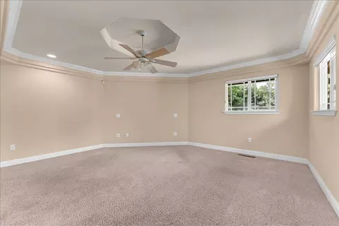 Bedroom - 7038 Riata Dr, Redding, CA 96002 photo 4 of 6