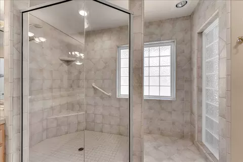 Bath - 7038 Riata Dr, Redding, CA 96002 photo 5 of 5