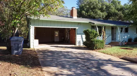 Exterior - 1610 Oakdale Ct, Redding, CA 96002 photo 2 of 3