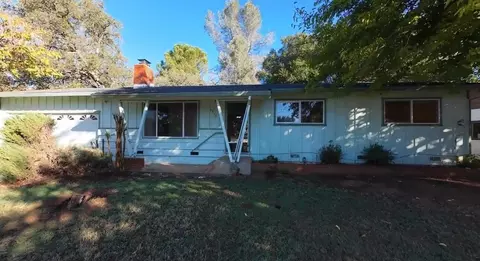 1610 Oakdale Ct, Redding, CA 96002