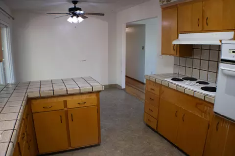 Kitchen - 1610 Oakdale Ct, Redding, CA 96002 photo 2 of 2