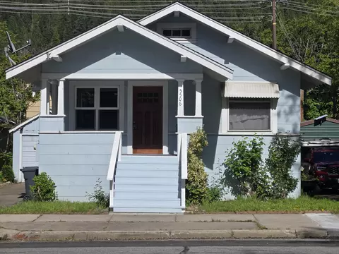 5506 Dunsmuir Ave, Dunsmuir, CA 96025