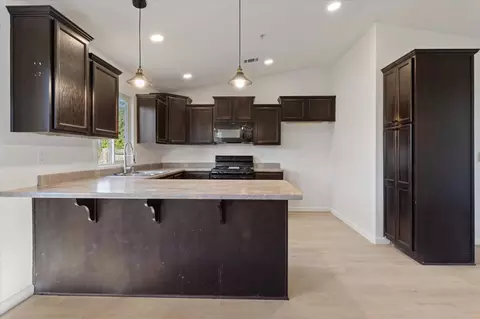 3283 Bridgewater Ct, Redding, CA 96003 photo 7