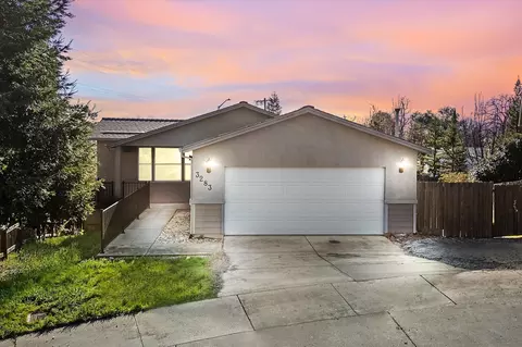 3283 Bridgewater Ct, Redding, CA 96003