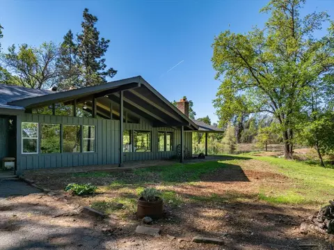 Exterior - 29865 E Highway 299, Round Mountain, CA 96084 photo 9 of 35