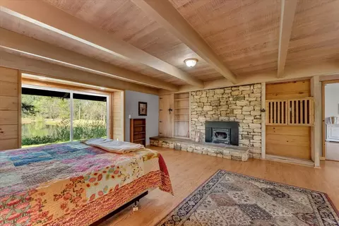 Bedroom - 29865 E Highway 299, Round Mountain, CA 96084 photo 3 of 17