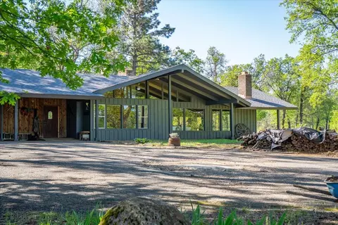 Exterior - 29865 E Highway 299, Round Mountain, CA 96084 photo 34 of 35