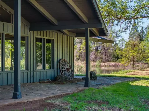 Exterior - 29865 E Highway 299, Round Mountain, CA 96084 photo 10 of 35