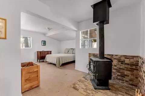 Bedroom - 29865 E Highway 299, Round Mountain, CA 96084 photo 11 of 17