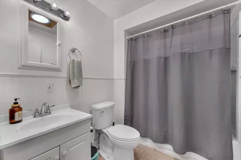 Bath - 29865 E Highway 299, Round Mountain, CA 96084 photo 5 of 7