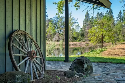 Exterior - 29865 E Highway 299, Round Mountain, CA 96084 photo 18 of 35