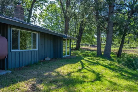 Exterior - 29865 E Highway 299, Round Mountain, CA 96084 photo 20 of 35