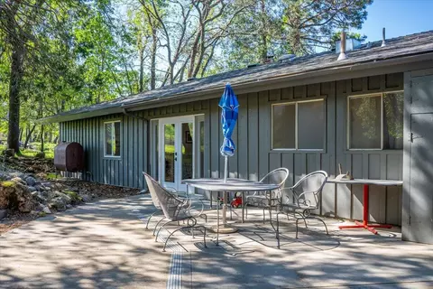 Exterior - 29865 E Highway 299, Round Mountain, CA 96084 photo 27 of 35