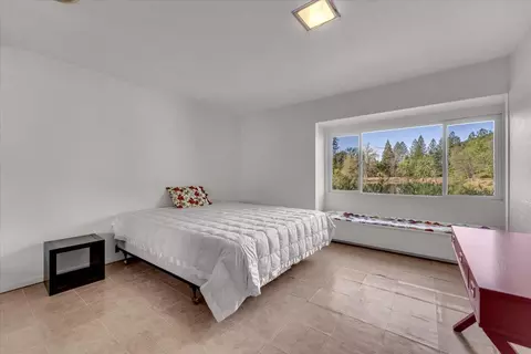 Bedroom - 29865 E Highway 299, Round Mountain, CA 96084 photo 6 of 17