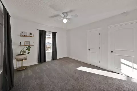 Bedroom - 855 State St, Redding, CA 96001 photo 4 of 6