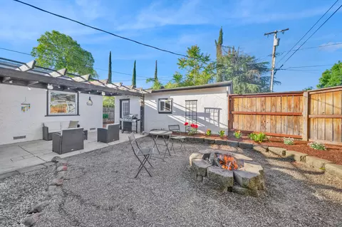 Exterior - 855 State St, Redding, CA 96001 photo 10 of 20