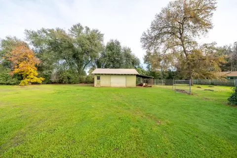 Exterior - 1209 C St, Redding, CA 96002 photo 9 of 14