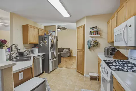 Kitchen - 2944 Silo Ct, Anderson, CA 96007 photo 1 of 2
