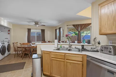 Kitchen - 2944 Silo Ct, Anderson, CA 96007 photo 2 of 2