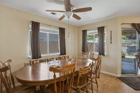 Dining - 2944 Silo Ct, Anderson, CA 96007 photo 2 of 2