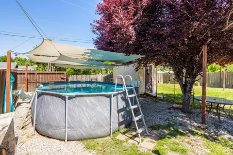 Exterior - 2944 Silo Ct, Anderson, CA 96007 photo 4 of 5
