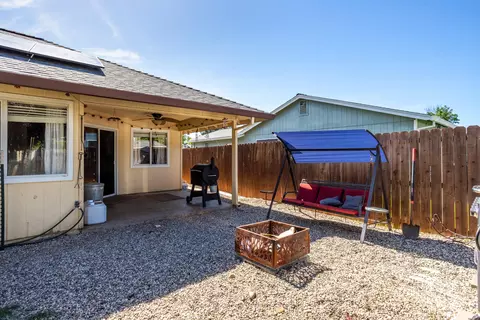 Exterior - 2944 Silo Ct, Anderson, CA 96007 photo 3 of 5