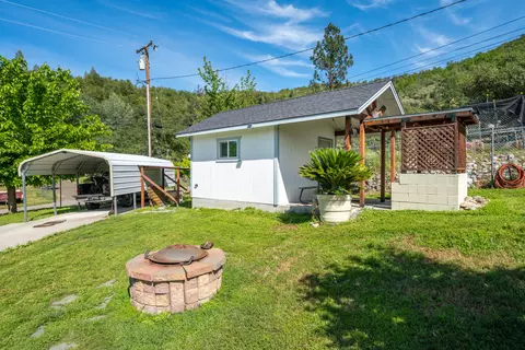 Exterior - 22151 Ravine Ct, Redding, CA 96003 photo 6 of 11