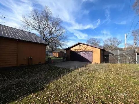 Exterior - 134 W Humboldt St, Hayfork, CA 96041 photo 6 of 8