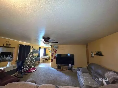 Living - 134 W Humboldt St, Hayfork, CA 96041 photo 8 of 9