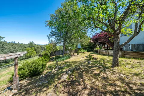 Exterior - 2736 Crystal Tree Dr, Redding, CA 96001 photo 16 of 24